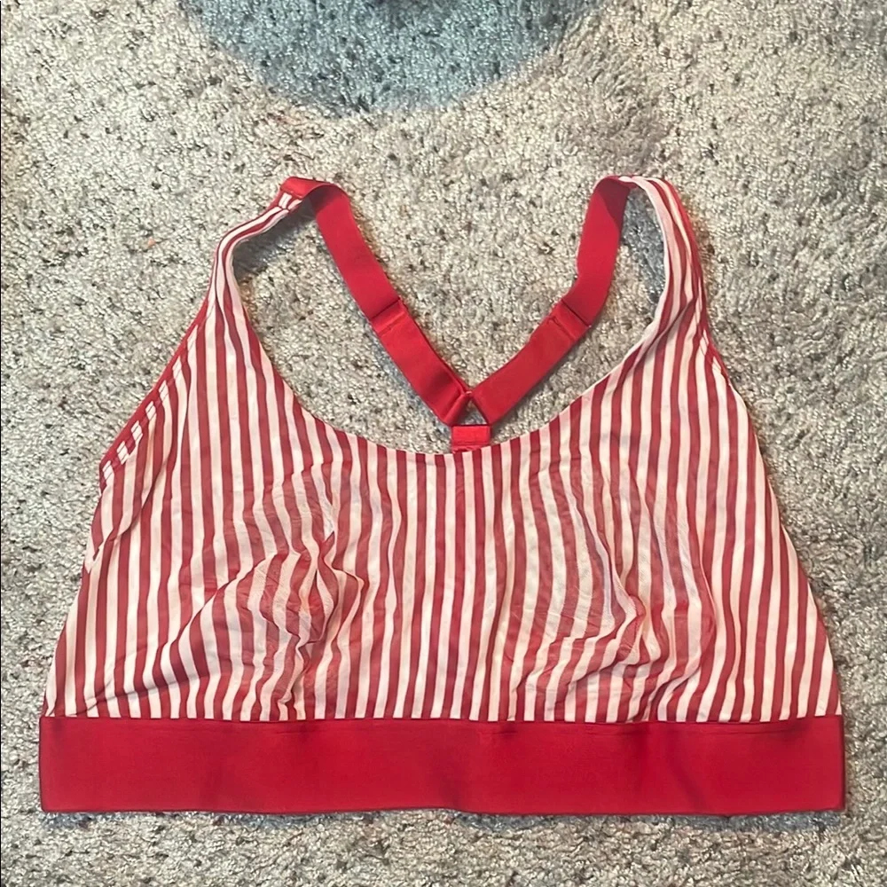 Parade Woman’s Red & White Stripe Bra Plus Size 3 - Picture 1 of 4
